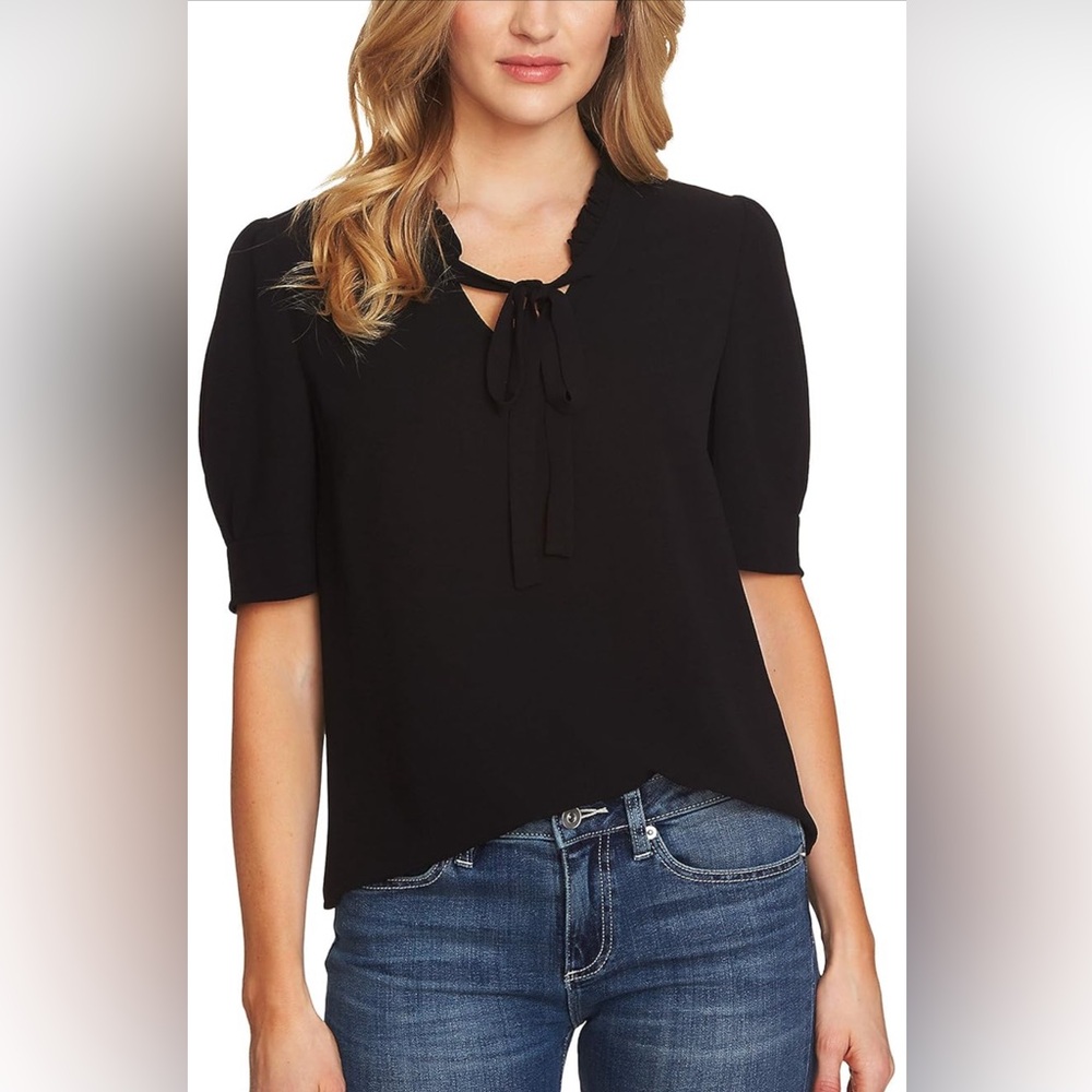 🆕 CeCe Short Sleeve Ruffled V-Neck Tie Blouse in Black | Sz. Large | NWOT 🆕